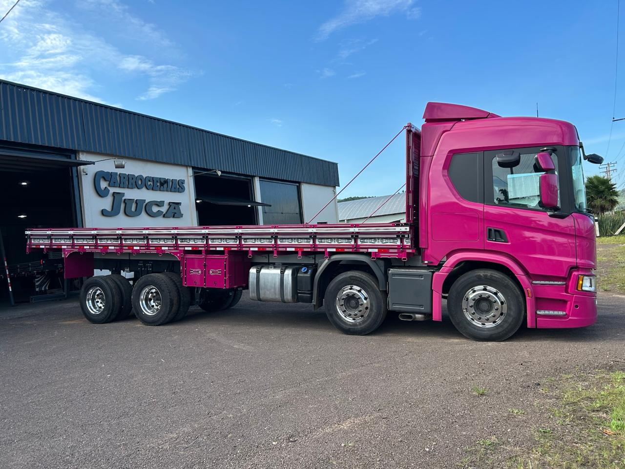 Equipe e fabricação Carrocerias Juca